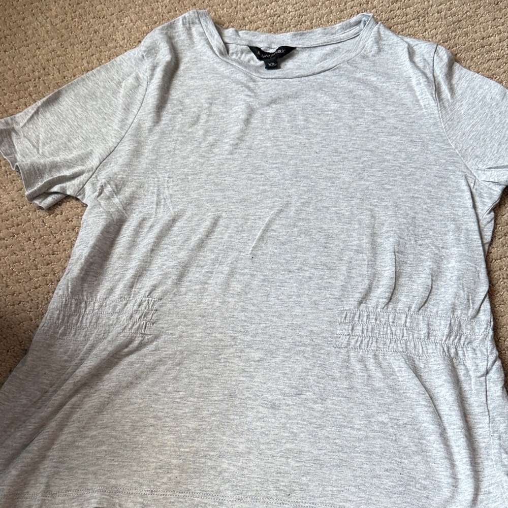 Banana Republic Light Gray Short Sleeve Tee